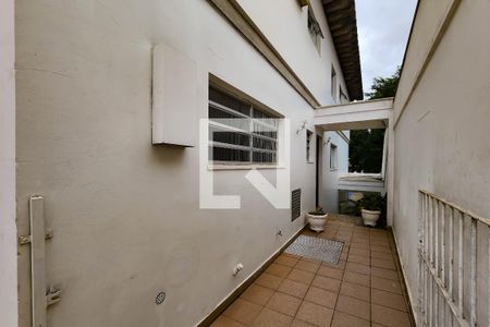 Casa para alugar com 320m², 3 quartos e 4 vagas Casa para alugar com 320m², 3 quartos e 4 vagasQuintal