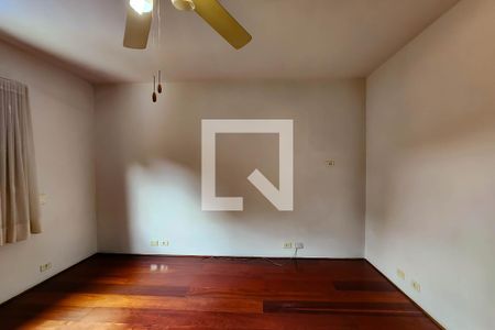 Casa para alugar com 320m², 3 quartos e 4 vagas Casa para alugar com 320m², 3 quartos e 4 vagasSuíte