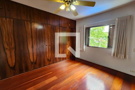 Casa para alugar com 320m², 3 quartos e 4 vagas Casa para alugar com 320m², 3 quartos e 4 vagasSuíte