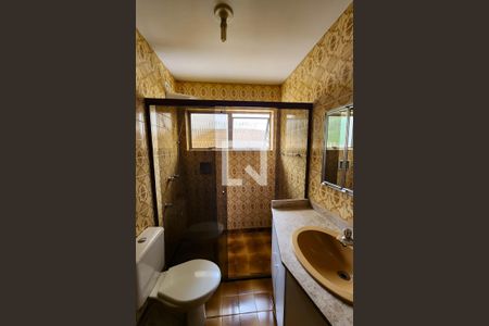 Casa para alugar com 320m², 3 quartos e 4 vagas Casa para alugar com 320m², 3 quartos e 4 vagasBanheiro