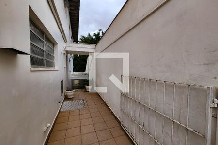 Casa para alugar com 320m², 3 quartos e 4 vagas Casa para alugar com 320m², 3 quartos e 4 vagasQuintal