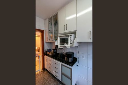 Apartamento à venda com 4 quartos, 145m² em Buritis, Belo Horizonte