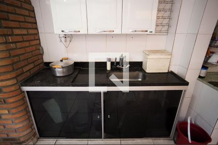 Casa à venda com 180m², 4 quartos e 2 vagas Casa à venda com 180m², 4 quartos e 2 vagasÁrea de Serviço