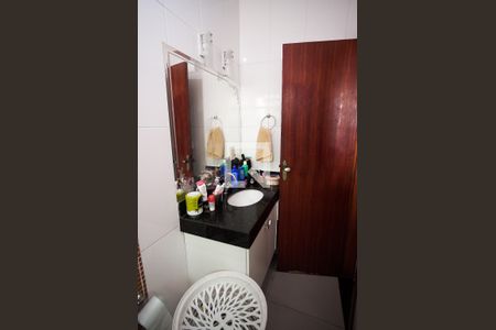 Casa à venda com 180m², 4 quartos e 2 vagas Casa à venda com 180m², 4 quartos e 2 vagasBanheiro do quarto 2