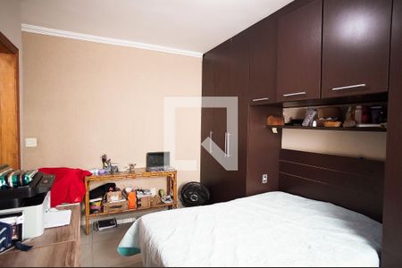 Casa à venda com 180m², 4 quartos e 2 vagas Casa à venda com 180m², 4 quartos e 2 vagasQuarto 2