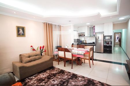 Sala de casa à venda com 4 quartos, 180m² em Santa Monica, Belo Horizonte