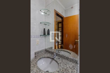 Casa à venda com 220m², 3 quartos e 4 vagasBanheiro 3