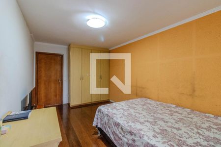 Casa à venda com 220m², 3 quartos e 4 vagasQuarto 2