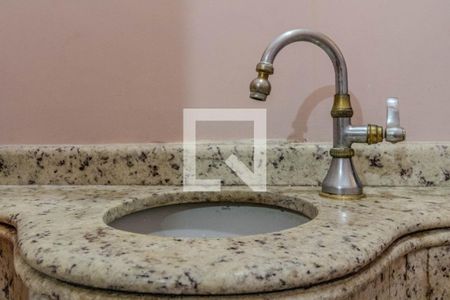 Casa à venda com 220m², 3 quartos e 4 vagasBanheiro 4