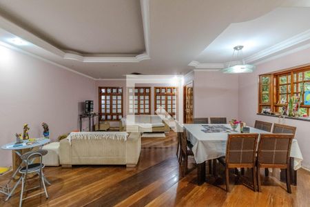 Casa para alugar com 3 quartos, 200m² em Vila Sonia, São Paulo
