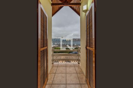 Casa à venda com 220m², 3 quartos e 4 vagasVaranda