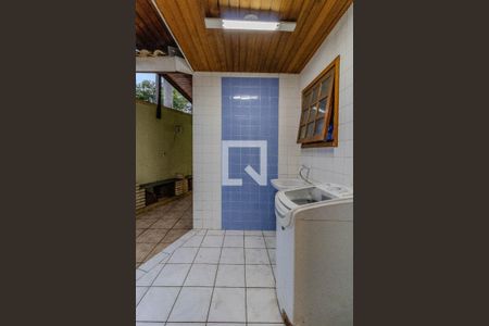 Casa à venda com 220m², 3 quartos e 4 vagasÁrea de Serviço