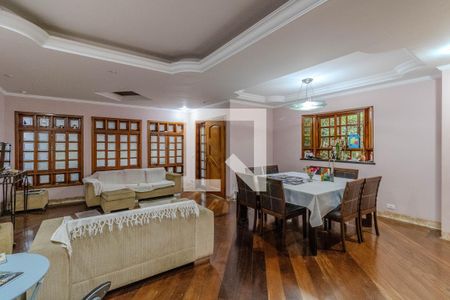 Sala de casa à venda com 3 quartos, 220m² em Lar São Paulo, São Paulo