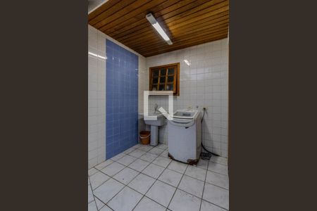 Casa à venda com 220m², 3 quartos e 4 vagasÁrea de Serviço