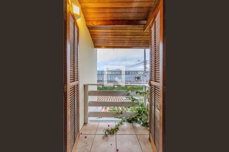 Casa à venda com 220m², 3 quartos e 4 vagasvaranda