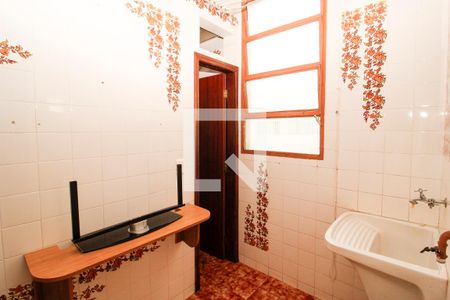 Area de serviço de apartamento à venda com 4 quartos, 130m² em Vila Paris, Belo Horizonte