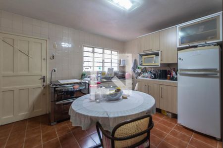 Casa à venda com 132m², 2 quartos e 2 vagasCozinha