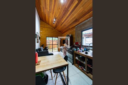 Casa à venda com 2 quartos, 91m² em Estância Velha, Canoas