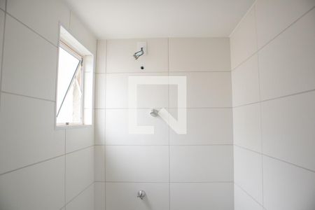 Banheiro da Suíte de apartamento para alugar com 2 quartos, 59m² em Loteamento Adventista Campineiro, Hortolândia