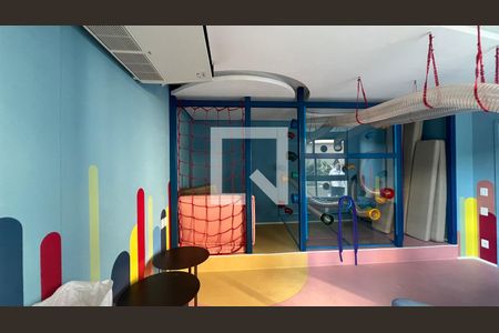 Studio à venda com 25m², 1 quarto e sem vaga Studio à venda com 25m², 1 quarto e sem vagaBrinquedoteca