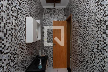 Banheiro Social de casa à venda com 3 quartos, 208m² em Vila Medeiros, São Paulo