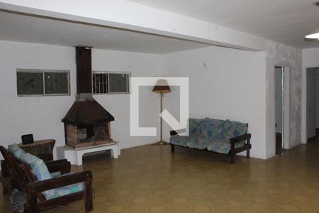 Sala de casa para alugar com 3 quartos, 400m² em Parque Dom Henrique, Cotia