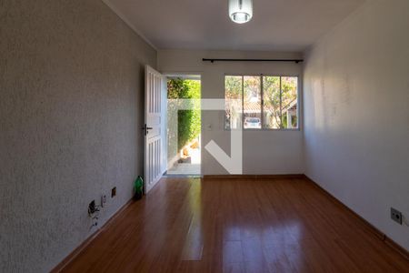 Sala de casa para alugar com 2 quartos, 65m² em Granja Viana, Cotia