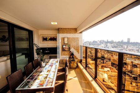 Varanda de apartamento à venda com 4 quartos, 158m² em Santo Antônio, Belo Horizonte