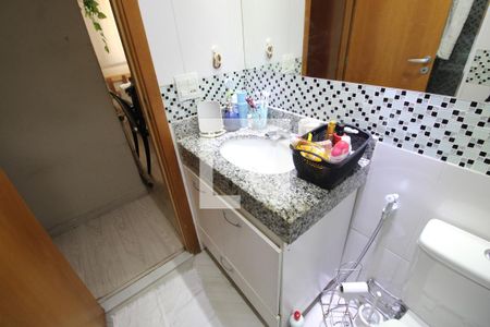 Lavabo Suíte de apartamento à venda com 2 quartos, 67m² em Quintino Bocaiúva, Rio de Janeiro