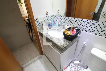 Lavabo Suíte de apartamento para alugar com 2 quartos, 67m² em Quintino Bocaiúva, Rio de Janeiro