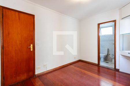 Suíte de apartamento à venda com 3 quartos, 107m² em Chácara Califórnia, São Paulo