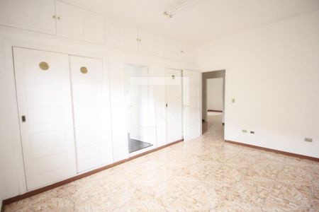 Casa à venda com 235m², 4 quartos e 3 vagasQuarto 4
