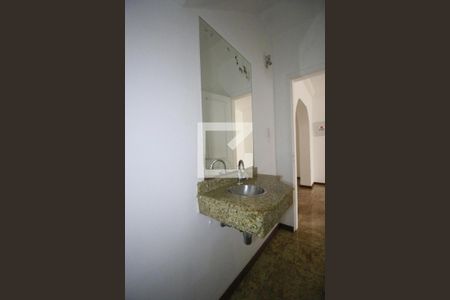 Casa à venda com 235m², 4 quartos e 3 vagasLavabo