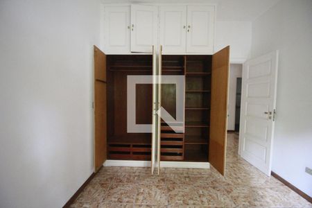 Casa à venda com 235m², 4 quartos e 3 vagasQuarto 2