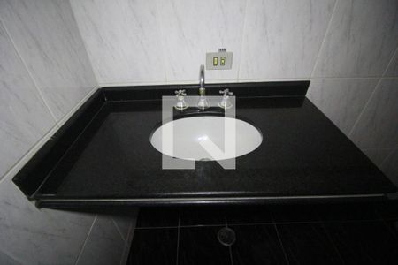 Casa à venda com 235m², 4 quartos e 3 vagasBanheiro Piso Superior