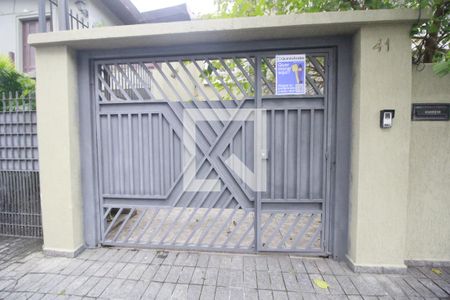 Casa à venda com 235m², 4 quartos e 3 vagasFachada