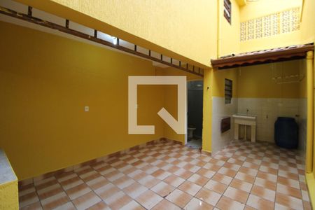 Casa à venda com 60m², 2 quartos e sem vagaÁrea de Serviço