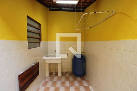 Casa à venda com 60m², 2 quartos e sem vagaÁrea de Serviço