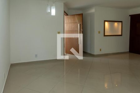 Sala de casa de condomínio para alugar com 5 quartos, 160m² em Jacarepaguá, Rio de Janeiro