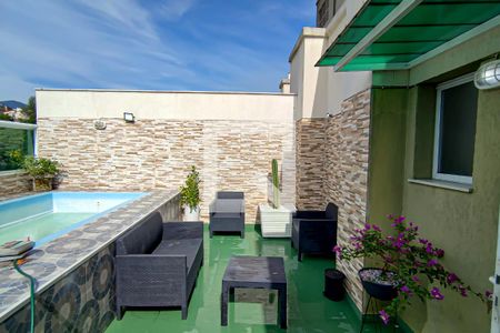 Apartamento à venda com 200m², 2 quartos e 2 vagas Apartamento à venda com 200m², 2 quartos e 2 vagascobertura