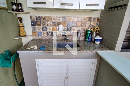 Apartamento à venda com 200m², 2 quartos e 2 vagas Apartamento à venda com 200m², 2 quartos e 2 vagascobertura