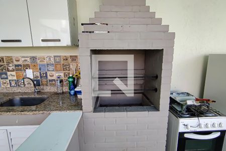 Apartamento à venda com 200m², 2 quartos e 2 vagas Apartamento à venda com 200m², 2 quartos e 2 vagascobertura