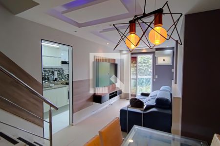 sala de apartamento para alugar com 2 quartos, 200m² em Pechincha, Rio de Janeiro