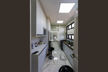 Apartamento à venda com 277m², 6 quartos e 4 vagas Apartamento à venda com 277m², 6 quartos e 4 vagasCozinha