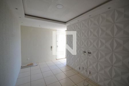 Sala de apartamento para alugar com 2 quartos, 90m² em Juriti, Nova Iguaçu