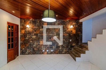 Sala de casa de condomínio para alugar com 2 quartos, 200m² em Campo Grande, Rio de Janeiro