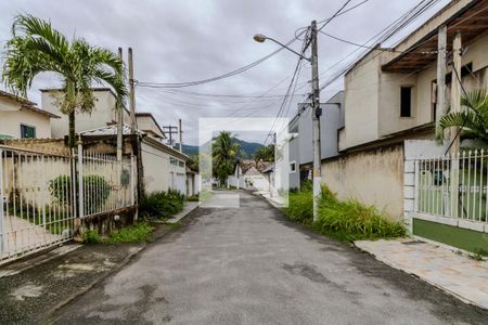 Casa de condomínio para alugar com 200m², 2 quartos e 3 vagasVista da Rua