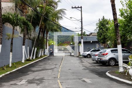 Casa de condomínio para alugar com 200m², 2 quartos e 3 vagasFachada e portaria