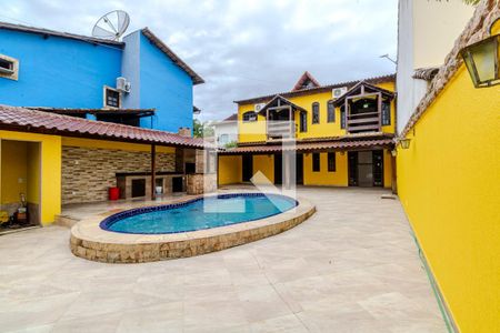 Casa de condomínio para alugar com 200m², 2 quartos e 3 vagasQuintal