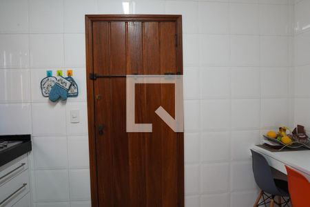 Casa à venda com 143m², 3 quartos e 2 vagasCozinha